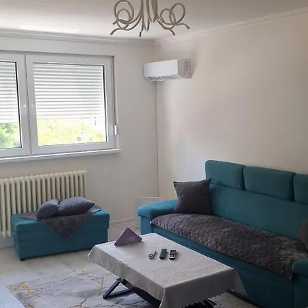 Apartman E&a Dobrinja Apartamento *